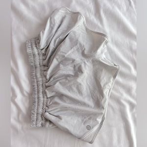 Lululemon Hotty Hot Shorts white 2.5in size 2
